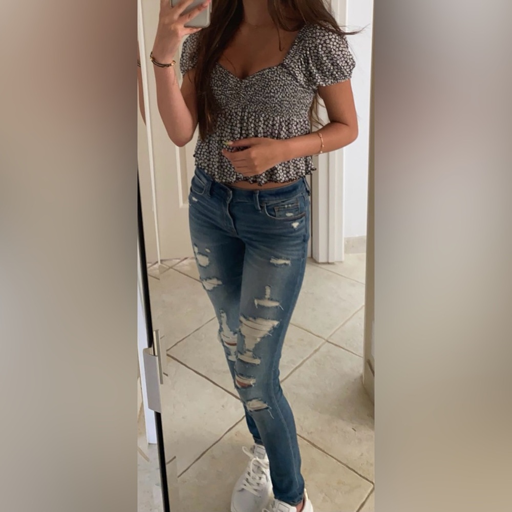 Abercrombie and Fitch medium wash ripped jeans the Super Skinny Mid Rise